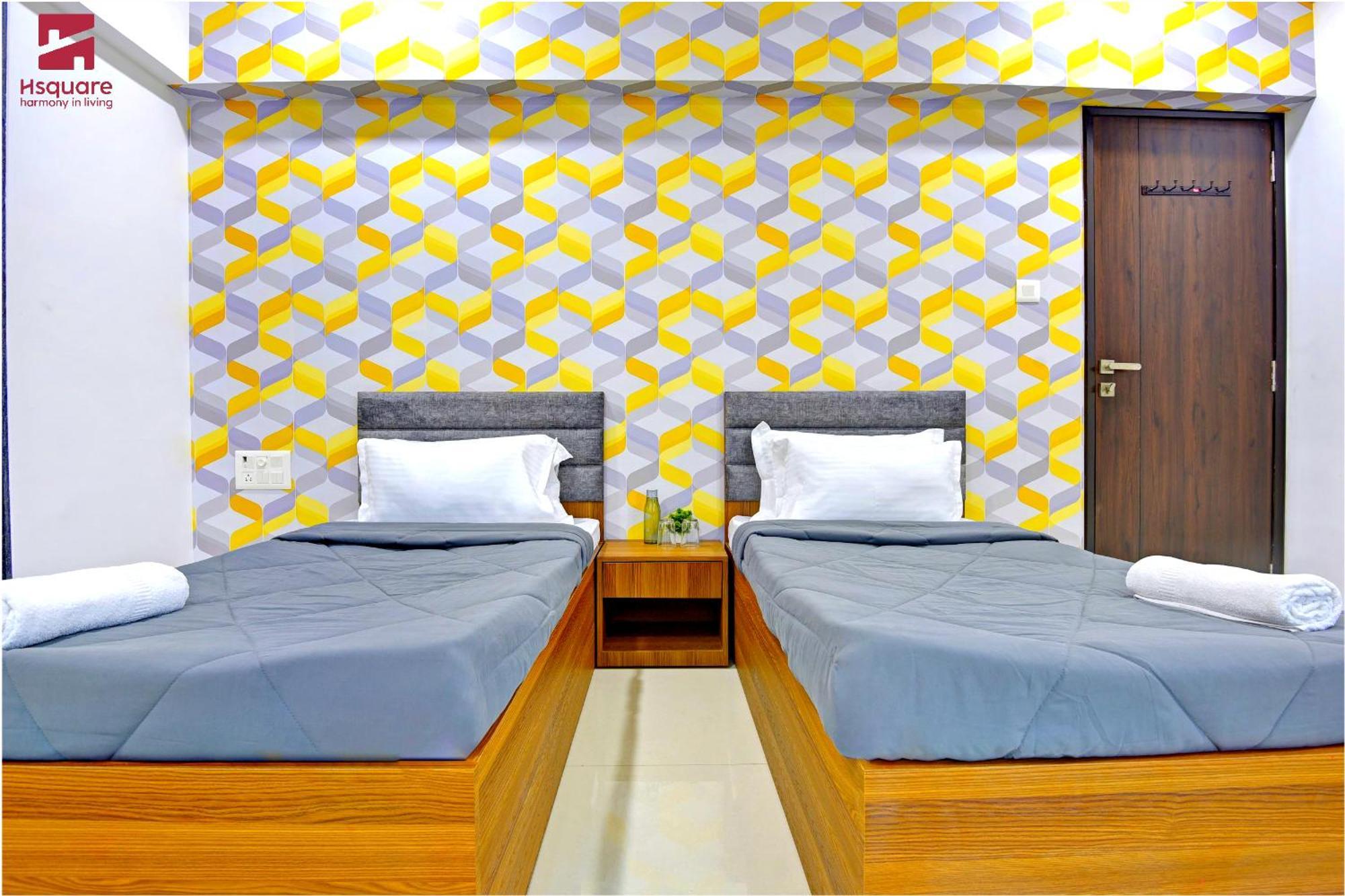 Hsquare Luxury Apartments Goregaon Mumbai Exterior foto